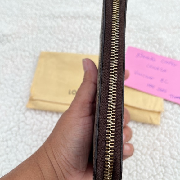 Lv Compact wallet - Picture 11 of 16